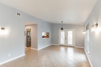 807 Azie Morton Rd in Austin, TX - Building Photo - Building Photo
