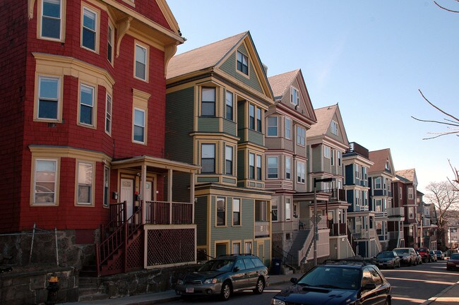 170 Hillside St in Boston, MA - Foto de edificio - Building Photo