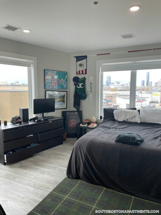 200 Old Colony Ave in Boston, MA - Building Photo