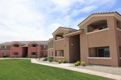 Los Altos Apartments in Las Cruces, NM - Building Photo