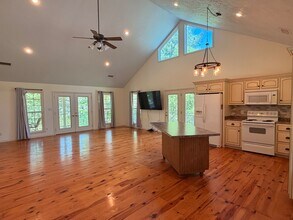505 Waterway Dr in West Point, MS - Building Photo - Building Photo