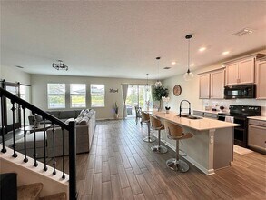 11168 Robert Frost Dr in Oakland, FL - Building Photo - Building Photo