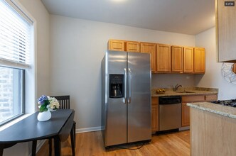 931 W Leland Ave in Chicago, IL - Building Photo - Building Photo
