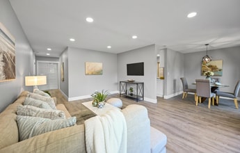 407 Orange St, Unit 310 in Oakland, CA - Foto de edificio - Building Photo