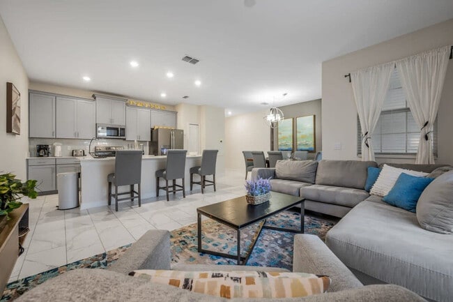 1567 Sandbagger Dr