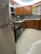 5701 Camino Del Sol in Boca Raton, FL - Building Photo - Building Photo