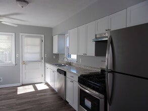 4512 Janice Way in Louisville, KY - Building Photo - Building Photo