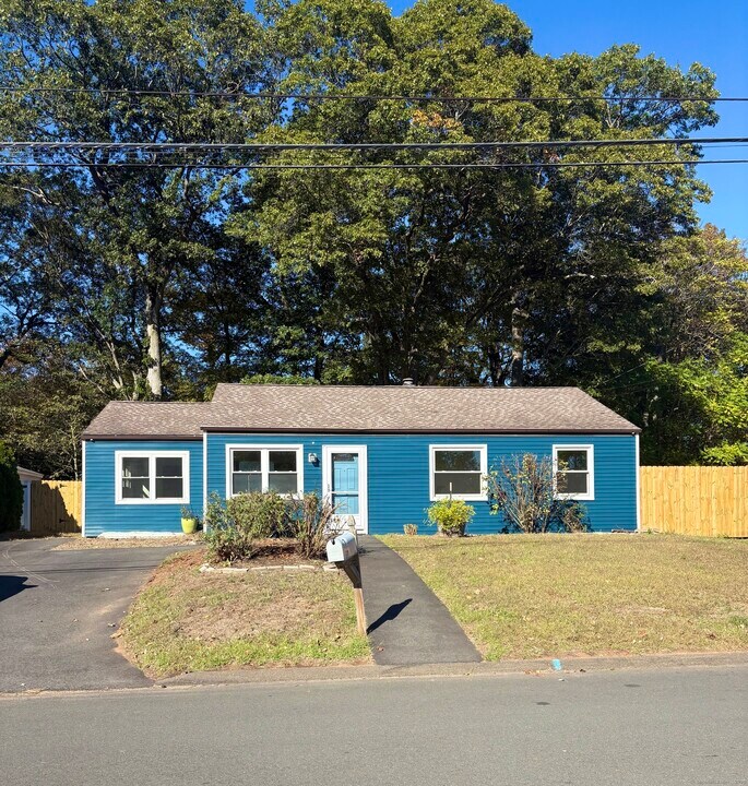 31 King St in Wallingford, CT - Building Photo