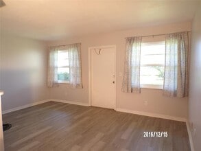 106 Spring Lake Ct in Vero Beach, FL - Building Photo - Building Photo