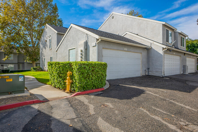 188 W Walnut Ave in Rialto, CA - Building Photo - Building Photo