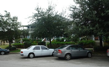 644 4th Ave S in St. Petersburg, FL - Foto de edificio - Building Photo