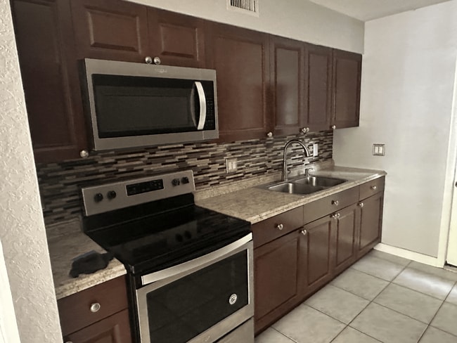 3720 NW 115th Way, Unit 3720 in Coral Springs, FL - Building Photo - Building Photo