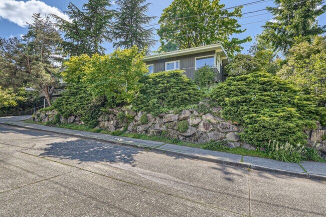 5417 S Orcas St in Seattle, WA - Building Photo - Building Photo