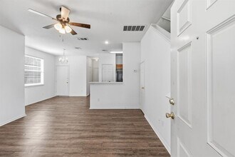 14512 Harris Ridge Blvd in Pflugerville, TX - Building Photo - Building Photo