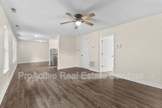 483 W Ocean View Ave in Norfolk, VA - Building Photo - Building Photo