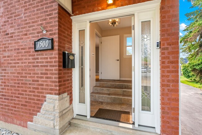 1500 Mandel Ave in Westchester, IL - Building Photo - Building Photo