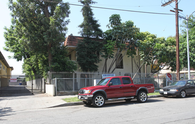 Vose Manor, LP (SOLD) in Van Nuys, CA - Foto de edificio - Building Photo