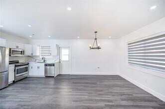 1706 S Le Jeune Rd in Coral Gables, FL - Building Photo - Building Photo