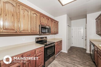 140 Camellia Ln in Pell City, AL - Foto de edificio - Building Photo