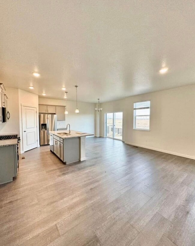 9911 Cathay St in Commerce City, CO - Building Photo - Building Photo