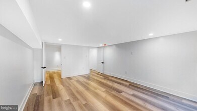 651 N 16th St-Unit -1 in Philadelphia, PA - Foto de edificio - Building Photo