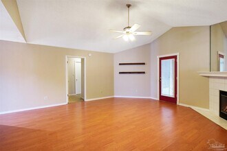 2009 Coral St in Pensacola, FL - Building Photo - Building Photo