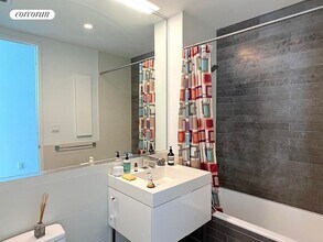 388 Bridge St in Brooklyn, NY - Building Photo - Building Photo