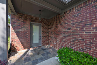 5753 Park Side Rd in Hoover, AL - Foto de edificio - Building Photo