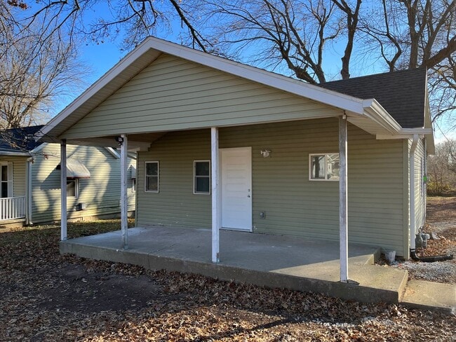 property at 3010 W Madison St