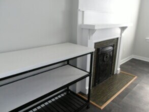 2411 W Main St, Unit Upper in Richmond, VA - Building Photo - Building Photo