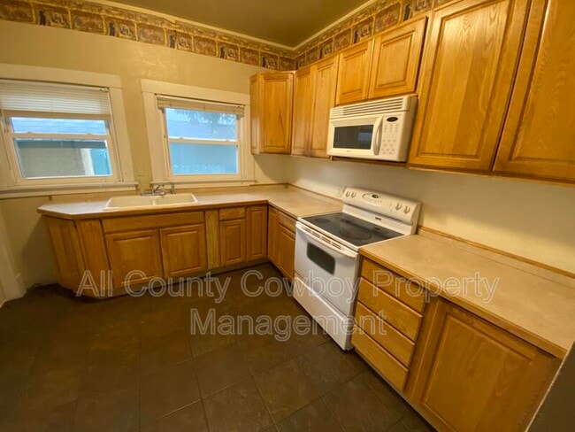 170 N 8th St in Laramie, WY - Building Photo - Building Photo