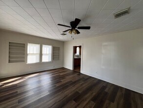 205 St Michael St in Lafayette, LA - Building Photo - Building Photo