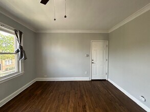3225 N Linder Ave, Unit 2 in Chicago, IL - Building Photo - Building Photo