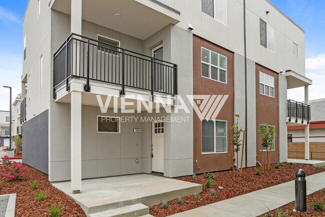 7996 Quiet Knolls Dr in Antelope, CA - Building Photo - Building Photo