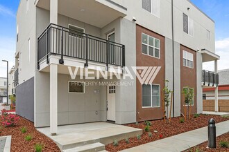 7996 Quiet Knolls Dr in Antelope, CA - Building Photo - Building Photo