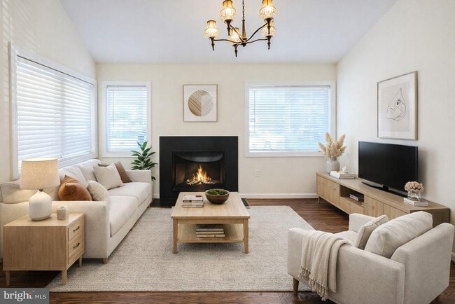 property at 13373 Hungerford Pl