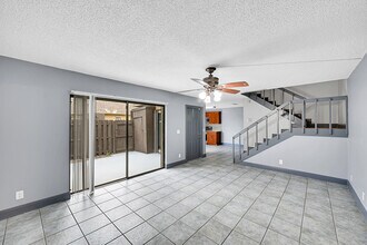 1204 Waterview Cir in Palm Springs, FL - Building Photo - Building Photo