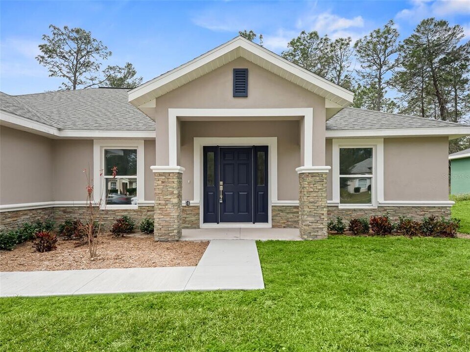 563 Marion Oaks Blvd in Ocala, FL - Building Photo