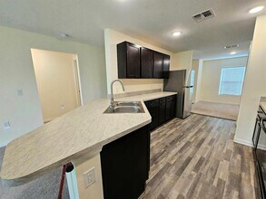 1827 Pierpoint St in North Port, FL - Building Photo - Building Photo
