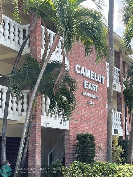 2550 NE 51st St in Fort Lauderdale, FL - Foto de edificio