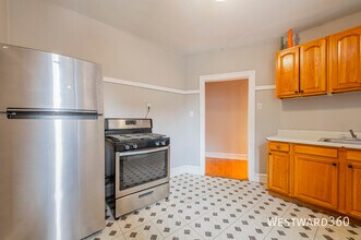 6038 N Hermitage Ave in Chicago, IL - Building Photo - Building Photo