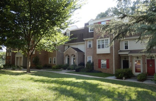 10408 Parthenon Ct in Bethesda, MD - Building Photo - Building Photo
