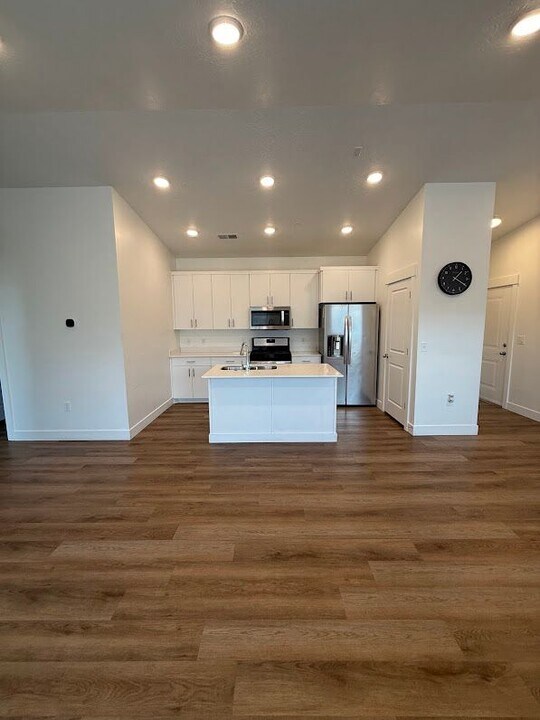 471 W 15 S in Providence, UT - Building Photo