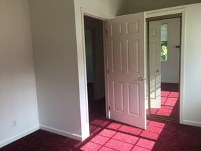 210 W 14th Ave in Eugene, OR - Building Photo - Building Photo