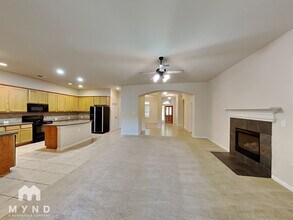 24823 White Creek in San Antonio, TX - Building Photo - Building Photo