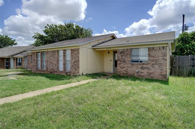 202 Pine Meadow Dr in Kennedale, TX - Building Photo - Building Photo