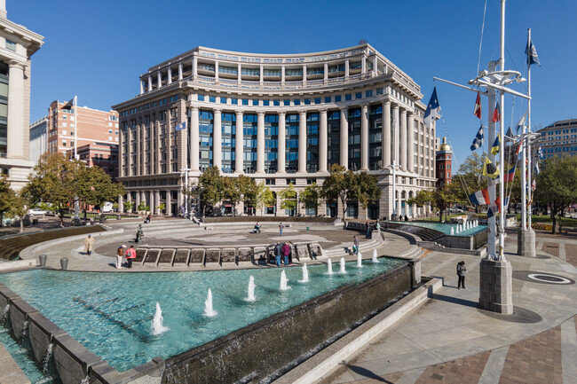 Residences at Market Square - East Tower in Washington, DC - Building Photo - Building Photo