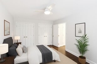 Queens Gardens in Colonia, NJ - Building Photo