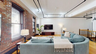 13-19-19 Stanhope St in Boston, MA - Building Photo - Building Photo