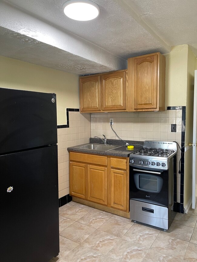 2719 Fish Ave, Unit 2719Studio